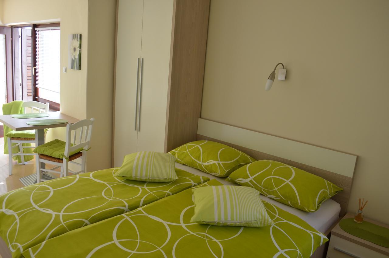 Apartments Mihalic I バスカ エクステリア 写真