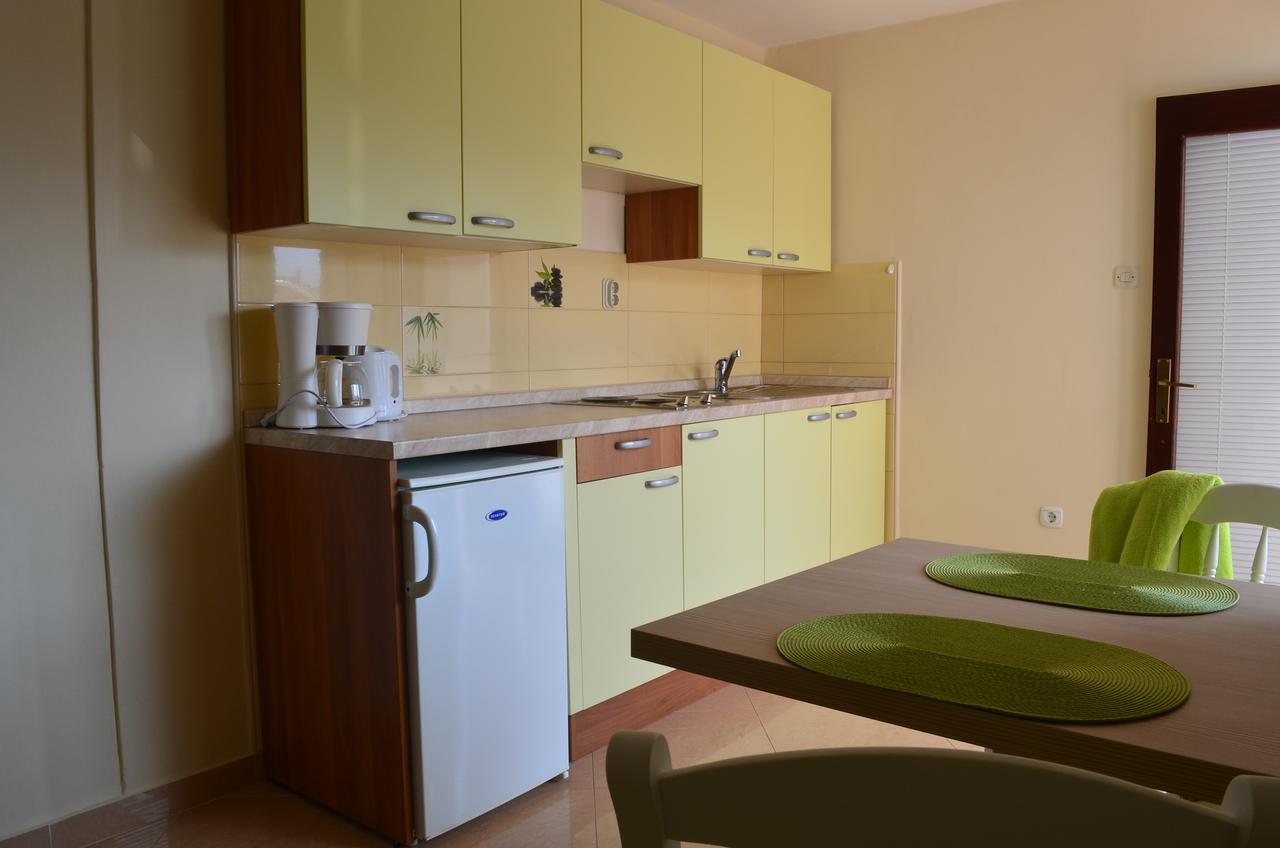 Apartments Mihalic I バスカ エクステリア 写真