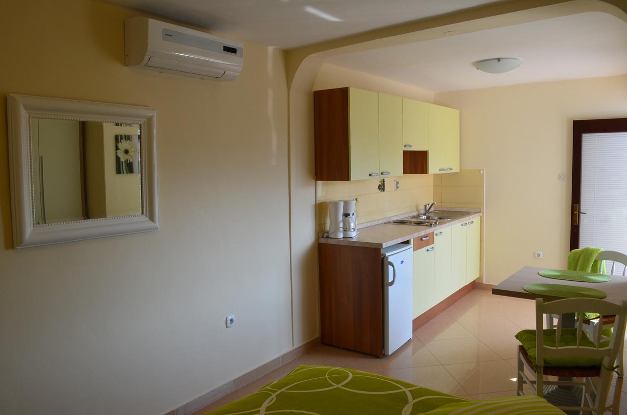 Apartments Mihalic I バスカ エクステリア 写真